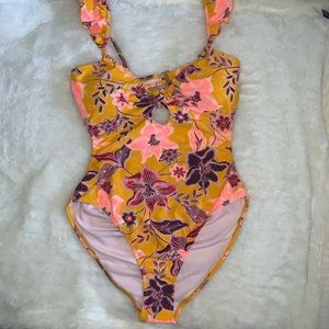 Floral bathing suit L